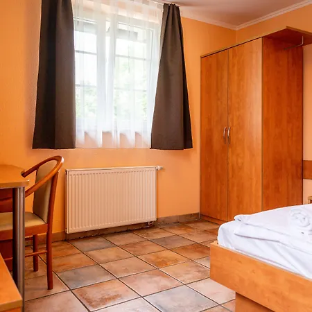 Vintage Koeln - Kostenlose Parkplaetze Hotel 3*