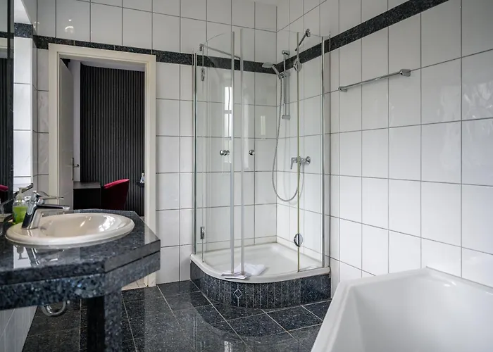 Hotel Vintage Koeln - Kostenlose Parkplaetze 3*